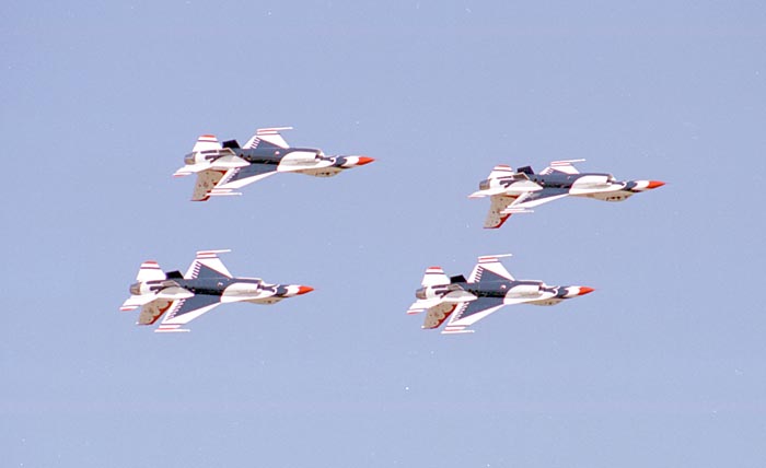 95Thunderbirds001.jpg