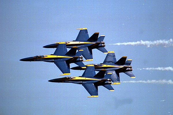 blu_angels1.jpg