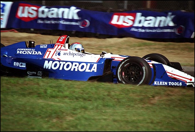 MO2002_26.jpg
