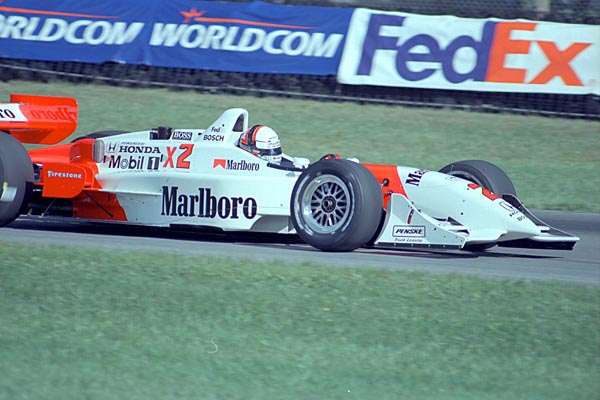 mo2000_14.jpg
