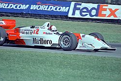 mo2000_14.jpg